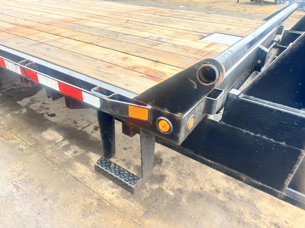 Pre-Owned 2023 Canada Trailer Full Tilt 3:7000LB Axles