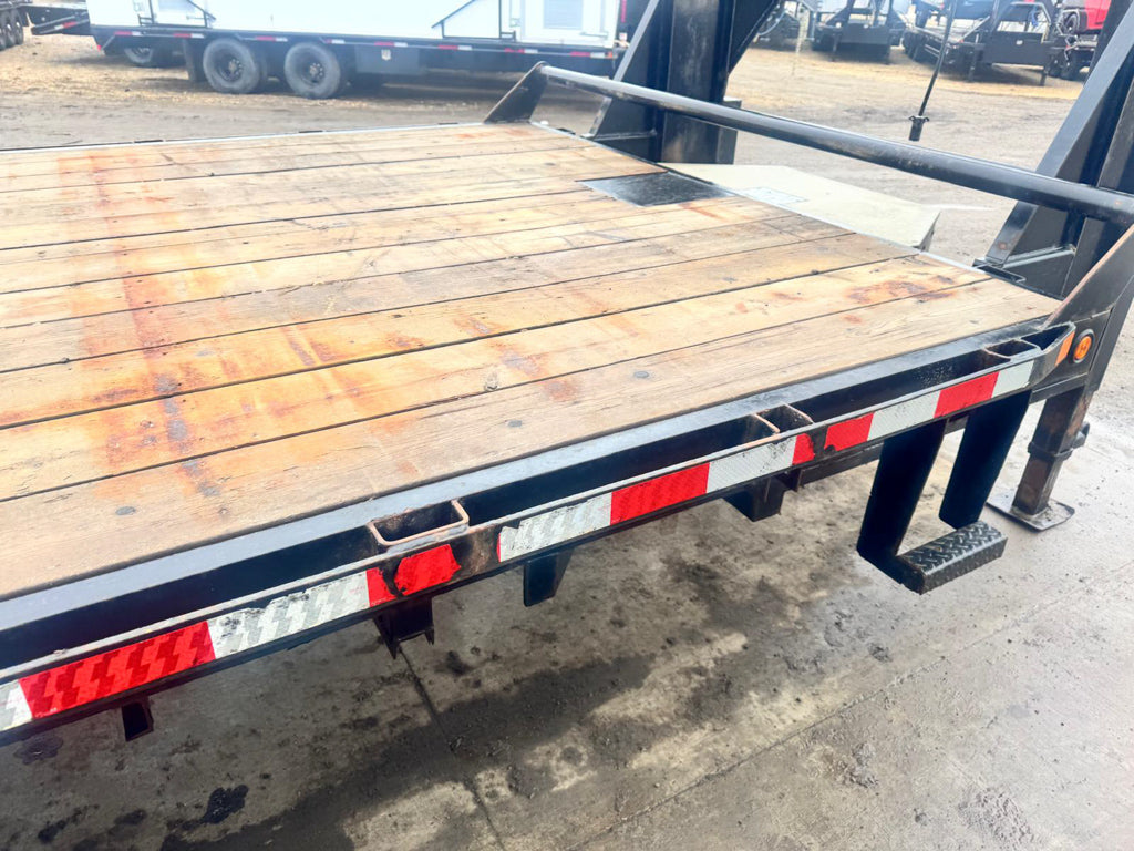 Pre-Owned 2023 Canada Trailer Full Tilt 3:7000LB Axles