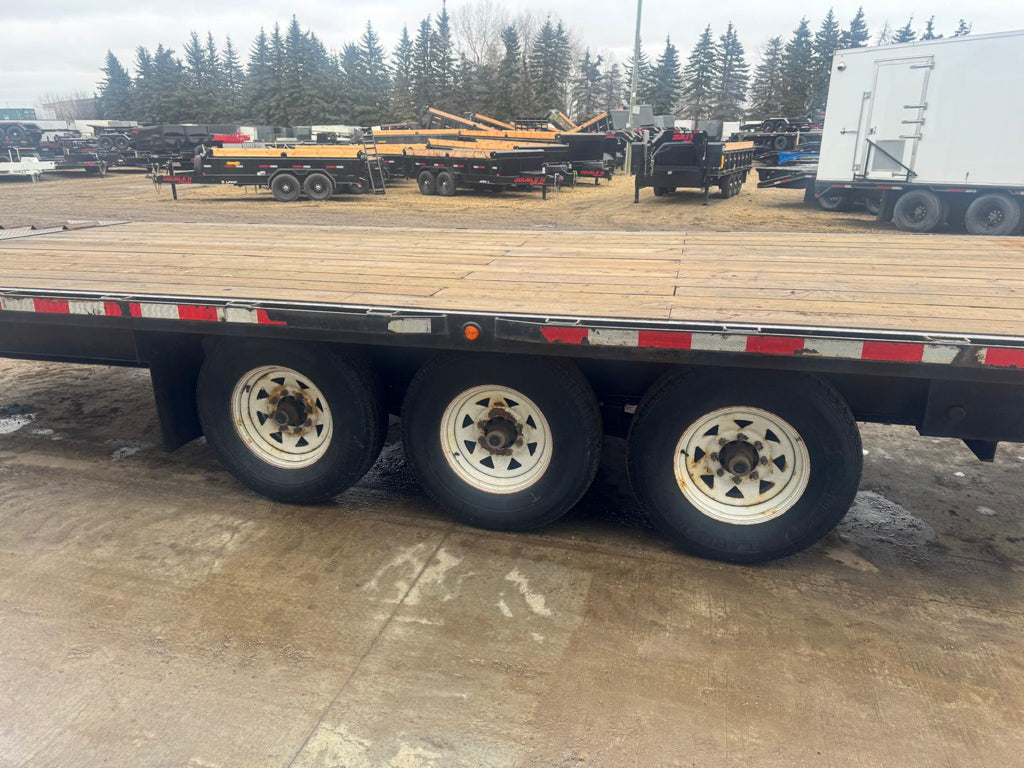 Pre-Owned 2023 Canada Trailer Full Tilt 3:7000LB Axles