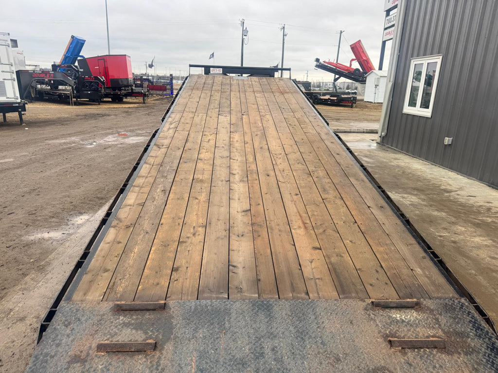 Pre-Owned 2023 Canada Trailer Full Tilt 3:7000LB Axles
