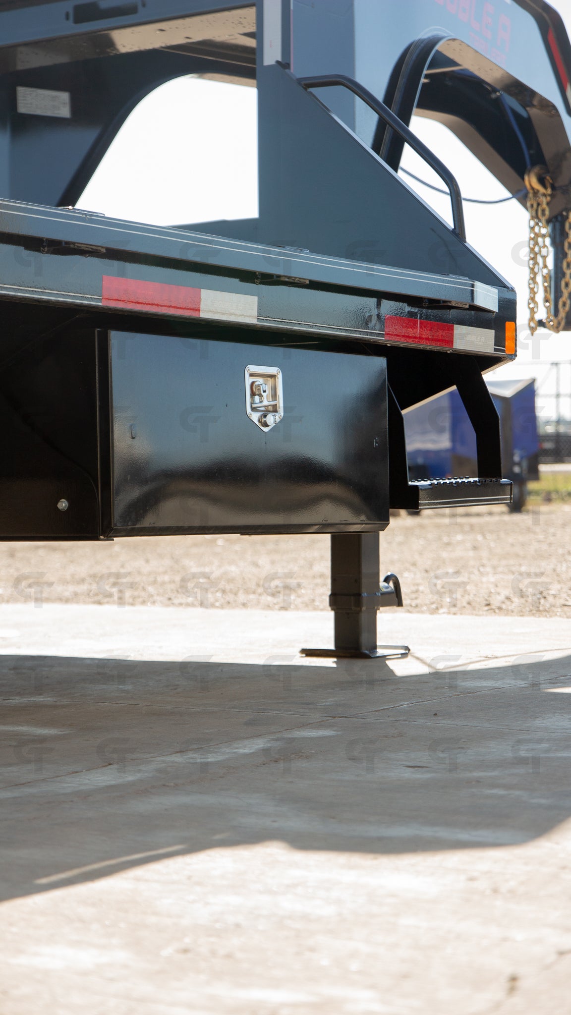 2026 Double A 28' Gooseneck Trailer - Straight Deck - 3:10K Axles - 34500LB GVW