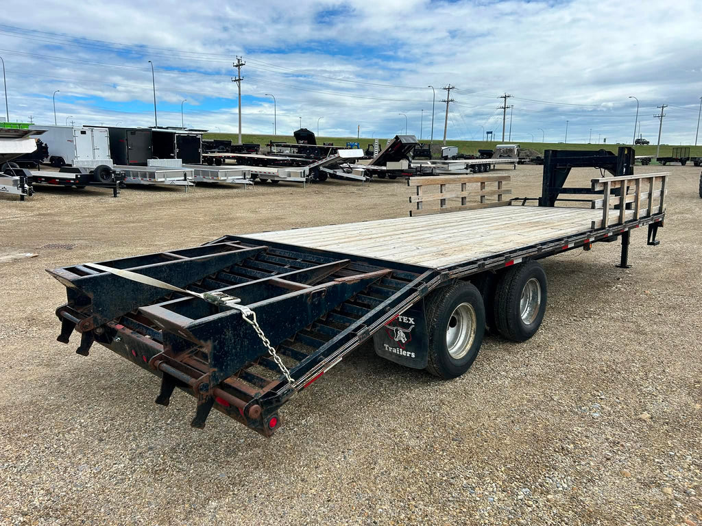 Pre-Owned 2011 BigTex 20GN-20BK+5-25 86567