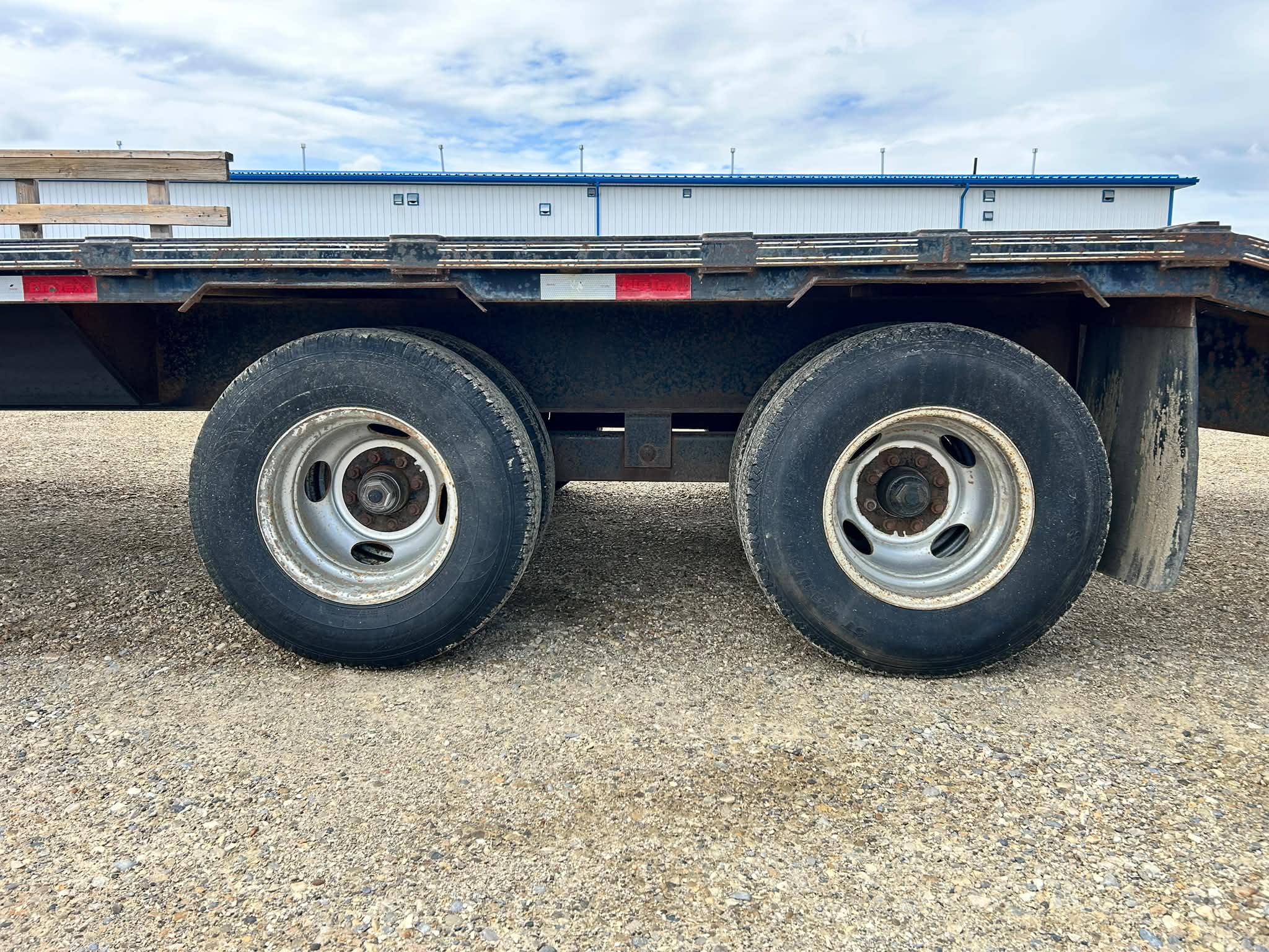 Pre-Owned 2011 BigTex 20GN-20BK+5-25 86567