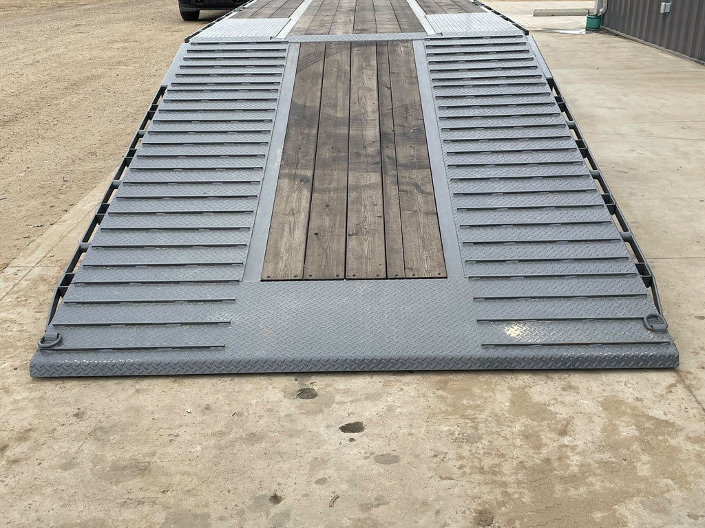 2026 Double A 40' Gooseneck Highboy/Deckover Beavertail Trailer · Tandem 12K