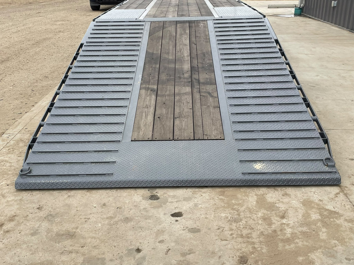 2026 Double A 40' Gooseneck Highboy/Deckover Beavertail Trailer · Tandem 12K